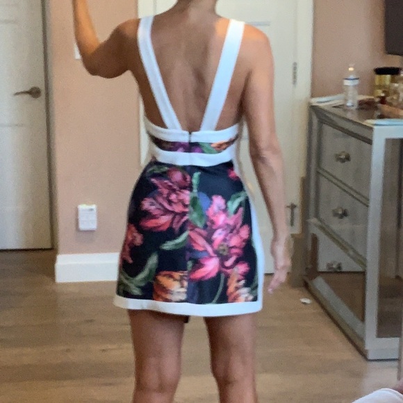 CAMEO FIRE START FLORAL MINI DRESS - SIZE XS/2 - Picture 9 of 15